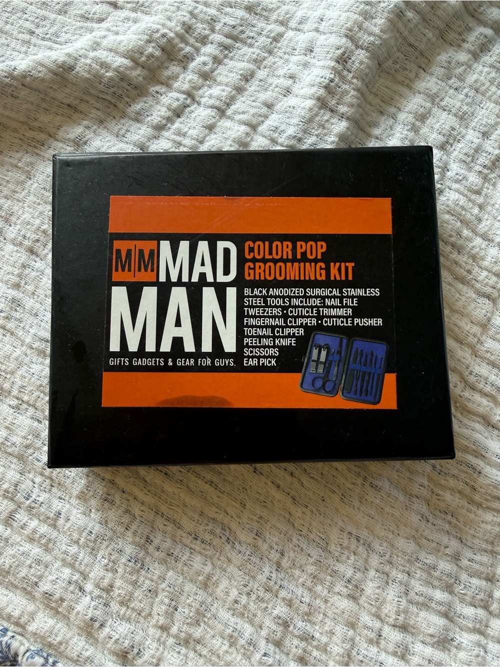 Color Pop Grooming Kit for Men - Black & Orange